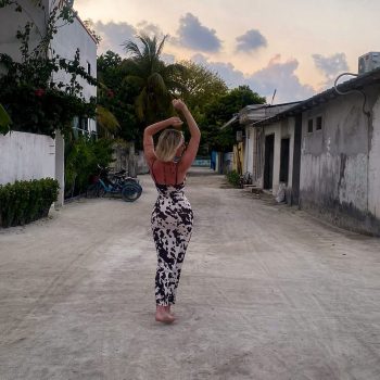 D70FE631-EB58-4A09-984B-D34773A94687